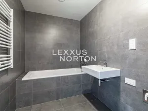 Prodej bytu 2+kk, Praha - Libeň, Zenklova, 54 m2