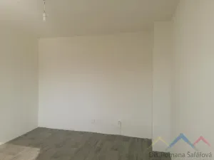 Pronájem bytu 2+1, Bruntál, tř. Obr. míru, 60 m2