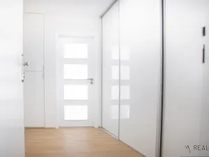 Pronájem bytu 2+kk, Ostrava, Svojsíkova, 57 m2