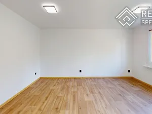 Pronájem bytu 1+1, Ústí nad Orlicí, Heranova, 36 m2