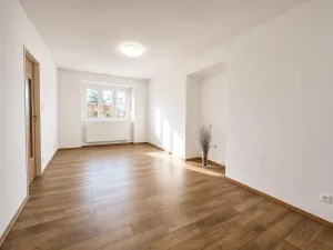 Pronájem rodinného domu, Slavíkovice, 150 m2