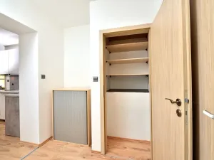 Pronájem bytu 3+kk, Praha - Bubeneč, dr. Zikmunda Wintra, 74 m2
