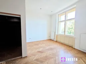 Pronájem bytu 2+kk, Praha - Nusle, náměstí Generála Kutlvašra, 55 m2
