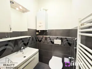 Pronájem bytu 2+kk, Praha - Nusle, náměstí Generála Kutlvašra, 55 m2