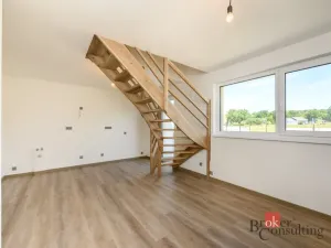 Prodej bytu 4+kk, Dlouhá Ves, 69 m2