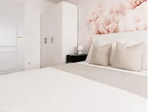 Prodej bytu 2+kk, Praha - Nové Město, V tůních, 58 m2