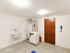 Pronájem kanceláře, Praha - Kunratice, Ke hrádku, 417 m2