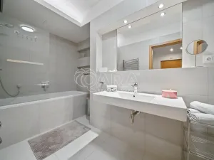 Prodej bytu 3+kk, Praha - Karlín, Za Karlínským přístavem, 88 m2