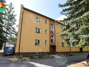 Prodej bytu 3+kk, Králův Dvůr, Pod Hájem, 57 m2