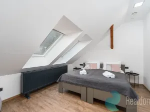 Prodej apartmánu, Sepekov, 953 m2