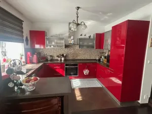 Pronájem rodinného domu, Praha - Březiněves, V pěšinkách, 200 m2
