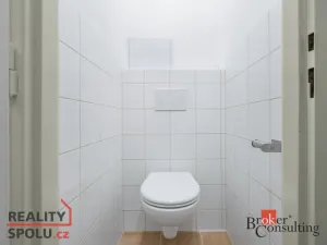 Pronájem bytu 1+1, Praha - Holešovice, U smaltovny, 40 m2