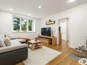 Prodej bytu 3+1, Liberk - Uhřínov, 56 m2