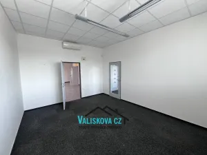 Pronájem kanceláře, Kroměříž, Jožky Silného, 150 m2