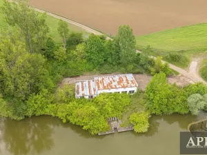 Prodej komerční nemovitosti, Hluk, 192 m2