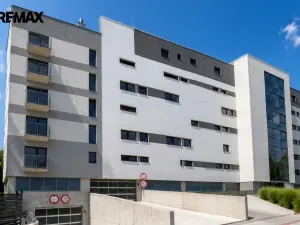 Pronájem bytu 1+kk, Hradec Králové - Nový Hradec Králové, Pod Zámečkem, 28 m2