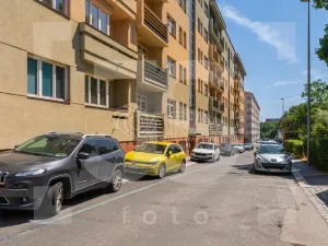 Prodej bytu 2+kk, Praha - Vršovice, Kišiněvská, 56 m2