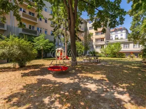 Prodej bytu 2+kk, Praha - Vršovice, Kišiněvská, 56 m2