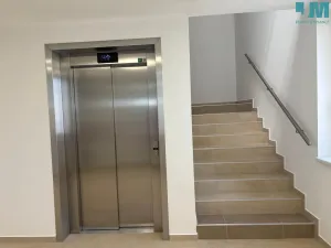 Pronájem bytu 2+kk, Třebíč, Družstevní, 70 m2