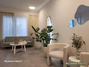 Pronájem obchodního prostoru, Praha - Vysočany, Freyova, 57 m2