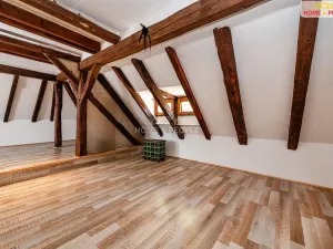 Prodej rodinného domu, Vysoký Chlumec, 190 m2