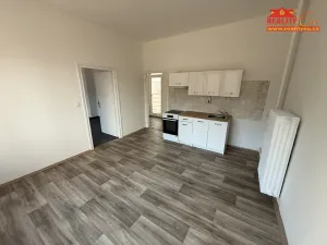 Pronájem bytu 2+1, Náchod, Hrašeho, 68 m2