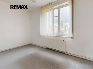 Pronájem kanceláře, Pardubice, Bohdanečská, 186 m2