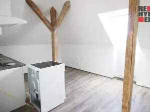 Pronájem bytu 2+1, Mimoň - Mimoň V, Nádražní, 57 m2