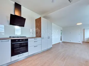 Prodej bytu 3+kk, Praha - Braník, Branická, 72 m2