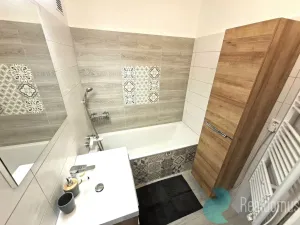 Pronájem bytu 2+kk, České Budějovice, Otavská, 43 m2