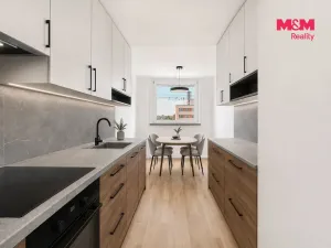 Prodej bytu 3+1, Praha - Řepy, Španielova, 71 m2