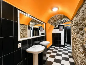 Pronájem komerční nemovitosti, Čáslav, nám. Jana Žižky z Trocnova, 360 m2