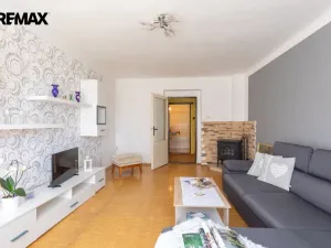 Prodej bytu 2+1, Louka u Litvínova, Husova, 73 m2