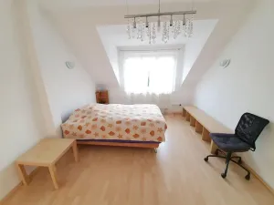 Pronájem bytu 3+1, Praha - Strašnice, Uhříněveská, 100 m2