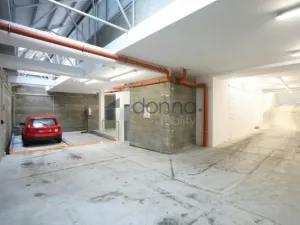 Pronájem bytu 3+kk, Praha, Laubova, 109 m2