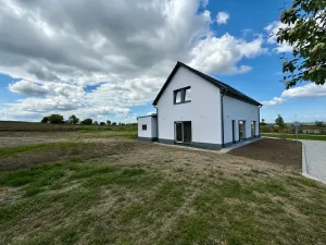 Prodej rodinného domu, Velvary, 131 m2
