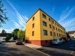 Prodej bytu 3+1, Průhonice, Školní, 60 m2
