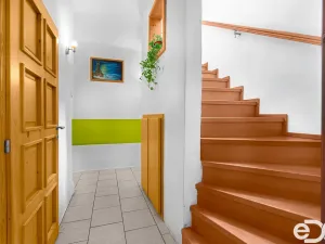 Prodej rodinného domu, Jihlava, Na Valech, 195 m2