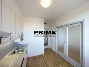 Pronájem bytu 4+1, Praha - Smíchov, Štefánikova, 147 m2