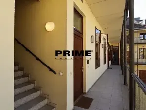 Pronájem bytu 4+1, Praha - Smíchov, Štefánikova, 147 m2
