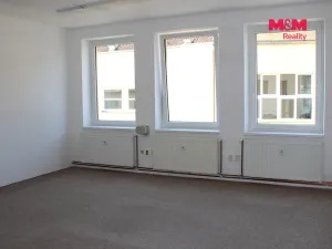 Pronájem kanceláře, Nová Paka, Komenského, 27 m2
