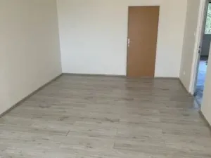Prodej bytu 3+1, Horní Planá, Sídliště Míru, 78 m2