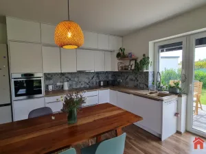 Pronájem rodinného domu, Buštěhrad, U Kapličky, 102 m2