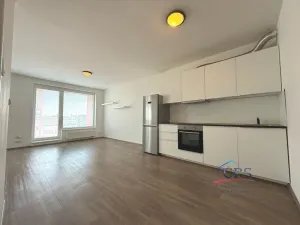 Pronájem bytu 2+kk, Praha - Vysočany, Pod Harfou, 54 m2