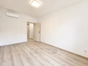 Pronájem bytu 2+1, České Budějovice - České Budějovice 7, Lidická tř., 55 m2