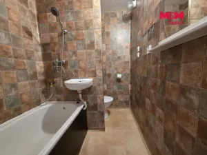 Pronájem bytu 1+1, Loket, Sportovní, 37 m2