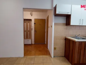 Prodej bytu 3+1, Klášterec nad Ohří, Školní, 66 m2
