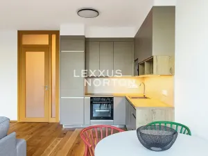 Pronájem bytu 2+kk, Praha - Prosek, Valečovská, 56 m2