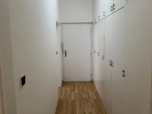 Pronájem kanceláře, Praha, Domažlická, 48 m2