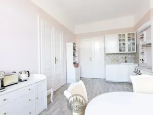 Prodej bytu 3+1, Karlovy Vary, Varšavská, 72 m2